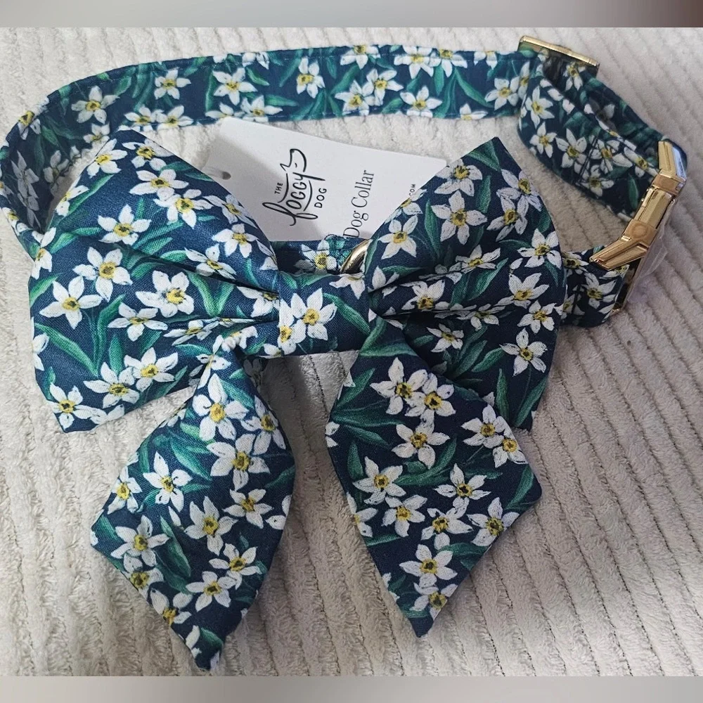 The Foggy Dog Green Floral Lady Bow Dog Collar (M)